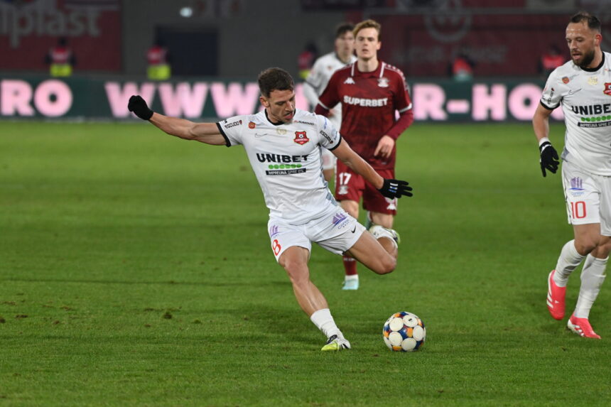 `Dragoș Albu, în alb-albastru! Fostul jucător al lui Mititelu a semnat în SuperLiga după trei retrogradări consecutive