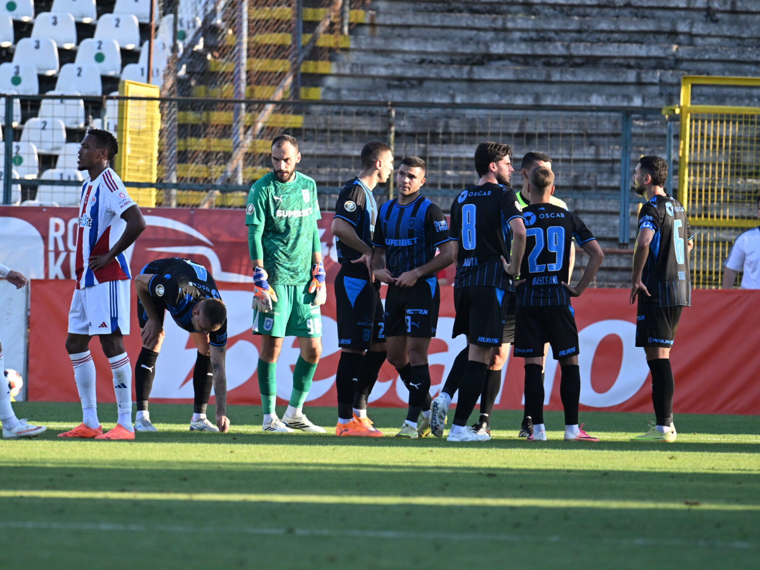 Genoa transferă de la Universitatea Craiova