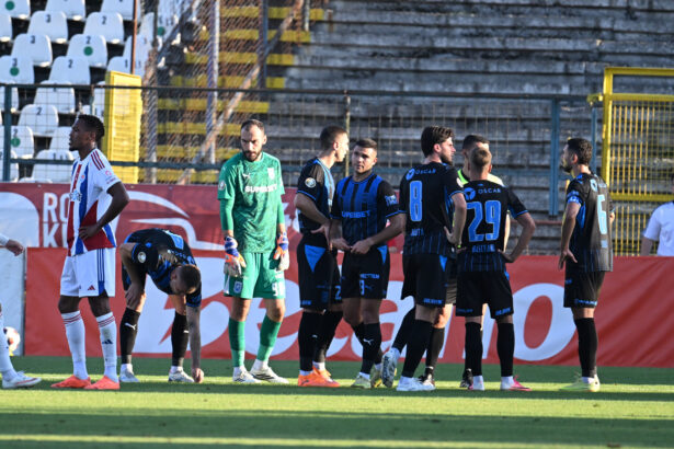 Genoa transferă de la Universitatea Craiova